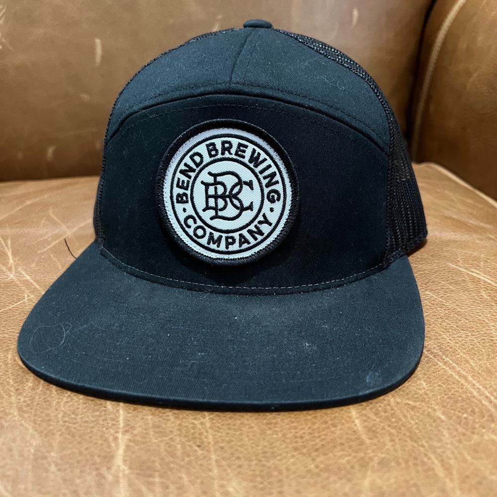 Bend Brewing Co Mens SnapBack hat. Black. OS